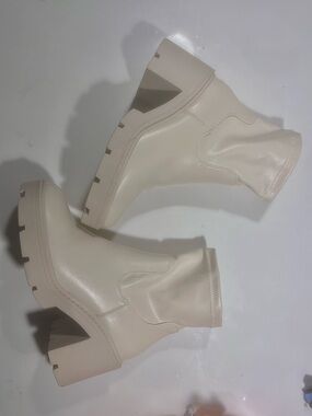 Dream Pairs Cream Chunky Lug Heel Ankle Booties